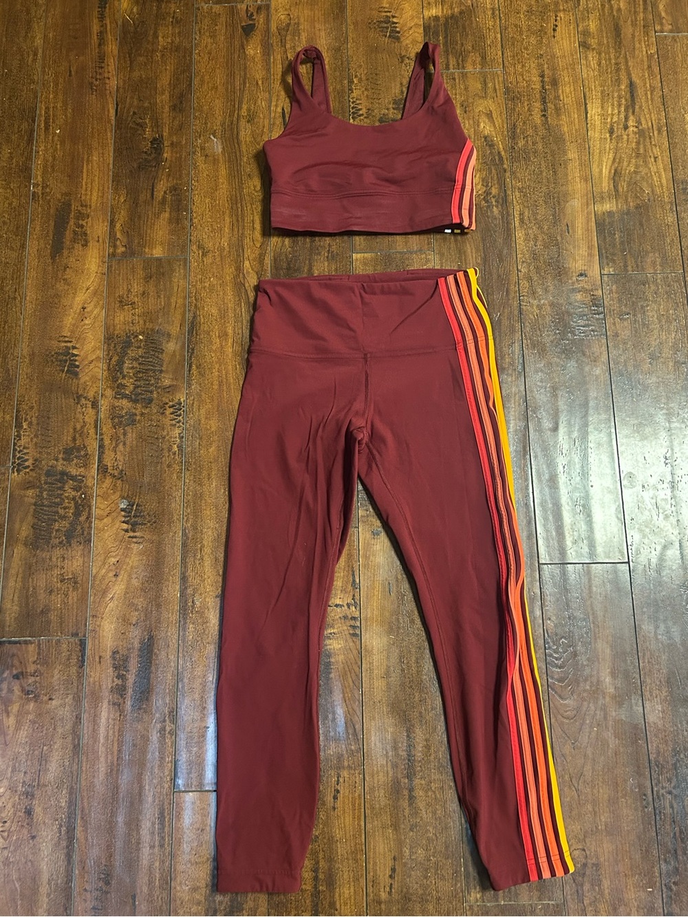 lululemon Take a Hint 7/8 Tights and Bra Set - Picture 8 of 12